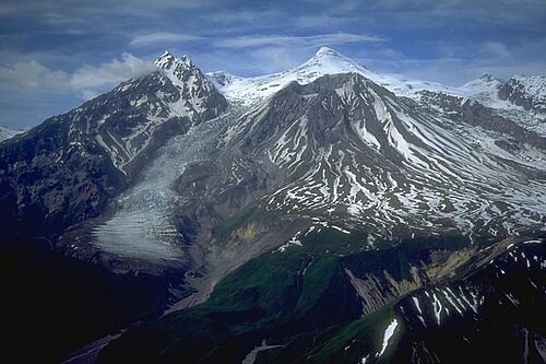 斯普尔火山