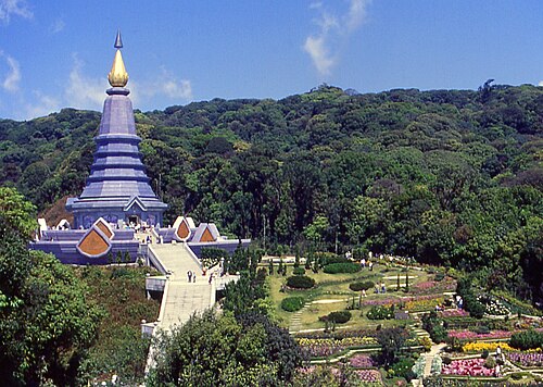 因他暖山