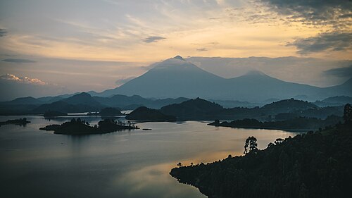 基伍湖