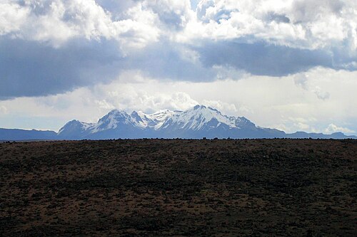 瓦尔卡瓦尔卡火山